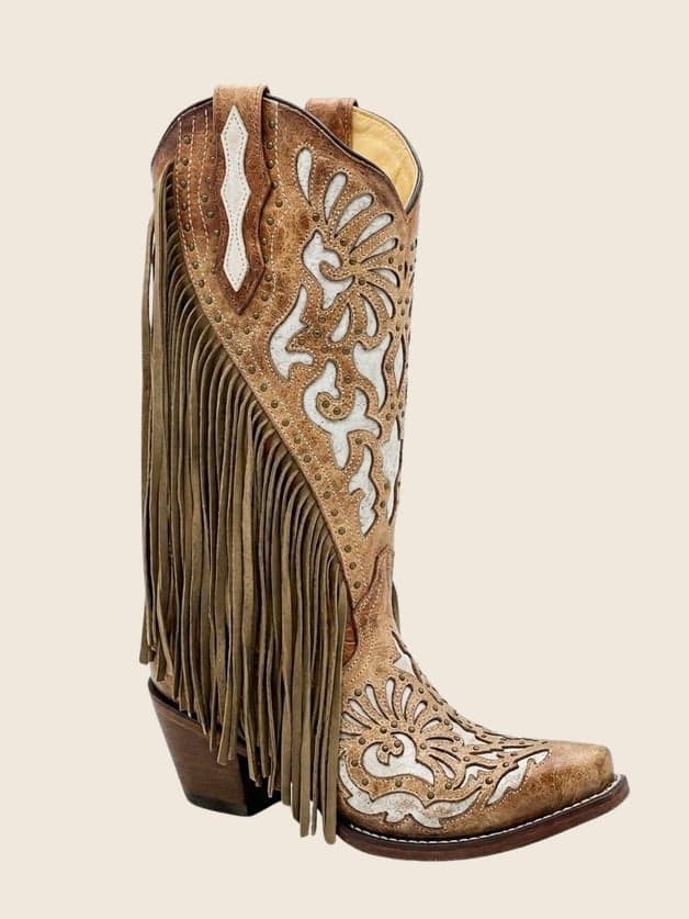 Bota Puntal Con Barbas Marca Corral.